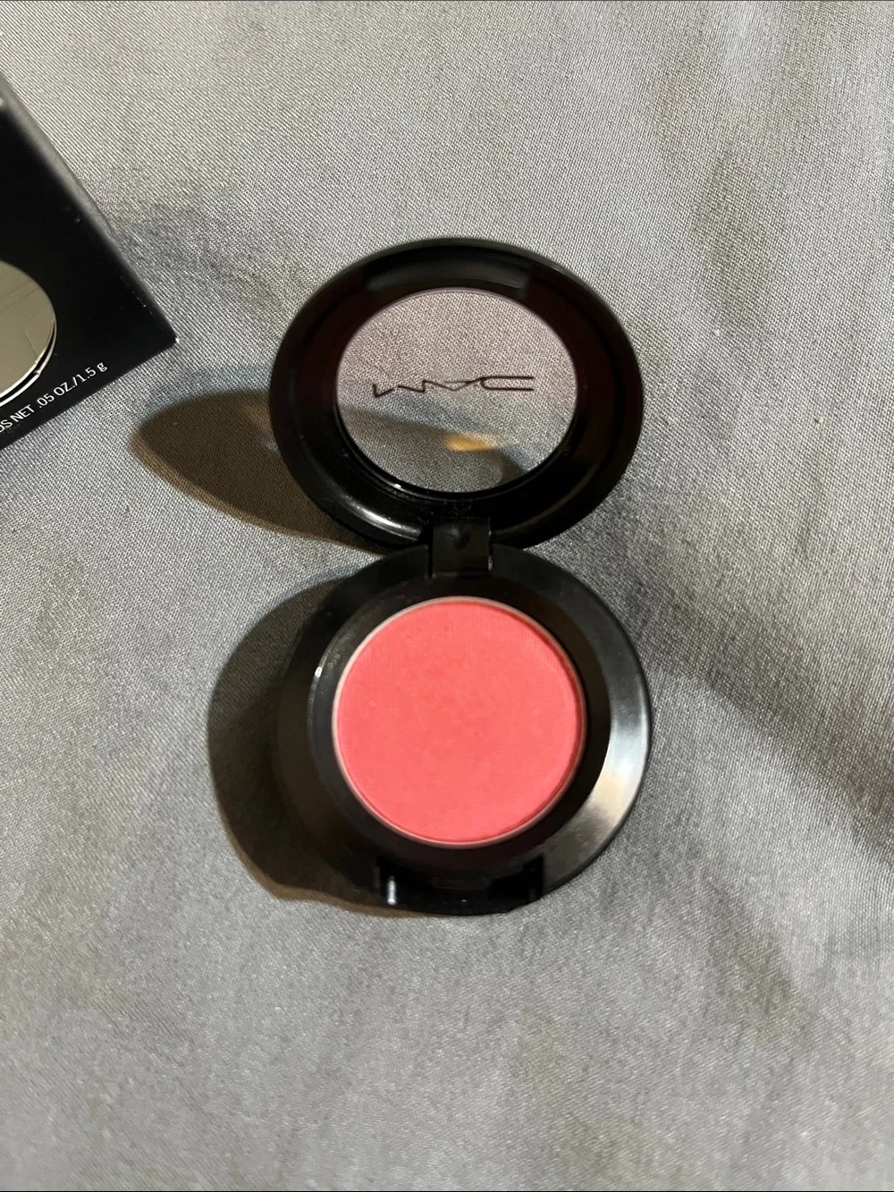 MAC Cosmetics Eyeshadow Shade Sushi Flower